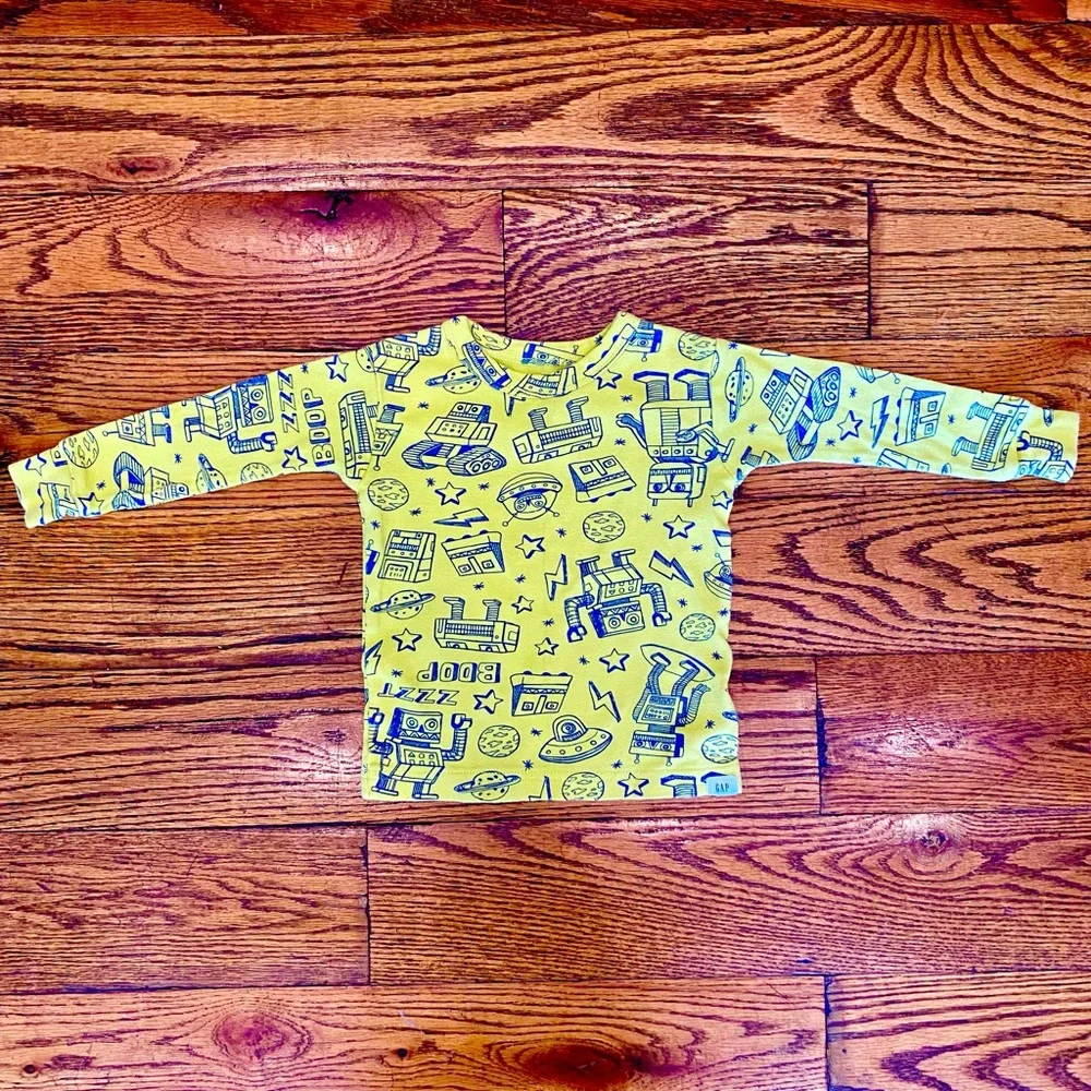 GAP - Yellow Pajama Set with Blue Robots - 12-18 mo